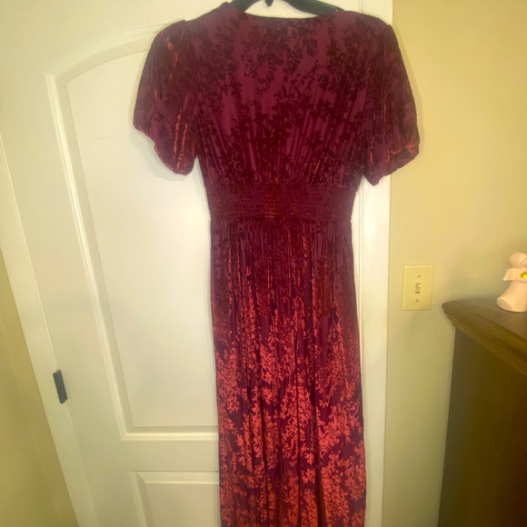 Women’s Baltic Born Dress - Picture 5 of 14